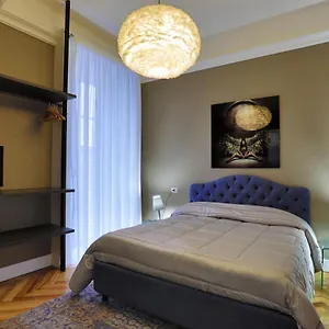 Porto 53 Bed and Breakfast Νάπολη
